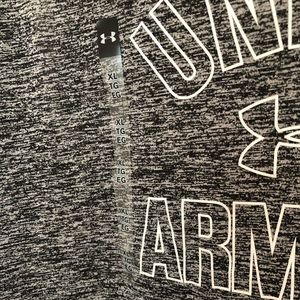 Under Armour Tops - Under Armour Grey Tank — XL Under Armour Tops - Under Armour Grey Tank — XL